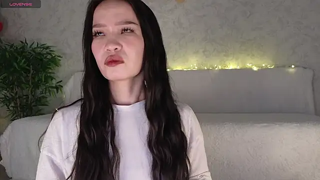 Snapshot of saya_li11 chatting on February 22, 2026, 7:00 am saya li11 online show from February 22, 2026, 7:00 am