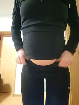 Isa363636 online show from April 6, 2026, 9:05 pm