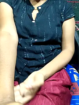Snapshot of call_me_rani143 chatting on March 8, 2026, 4:16 am call me rani143 online show from March 8, 2026, 4:16 am