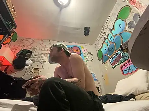 Snapshot of gothboiplzty chatting on February 17, 2026, 10:01 am gothboiplzty online show from February 17, 2026, 10:01 am