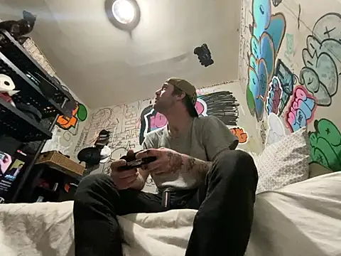 gothboiplzty online show from March 19, 2026, 7:08 am