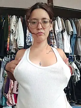 Snapshot of Harley-77 chatting on February 1, 2026, 5:55 pm Harley-77 online show from February 1, 2026, 5:55 pm