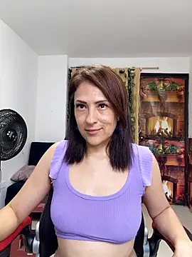 amelie rose   online show from February 26, 2026, 7:25 pm