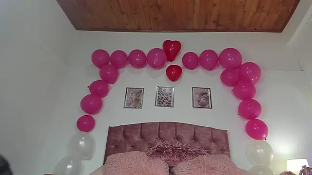 luna velveth online show from February 10, 2026, 1:26 am