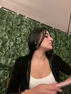 Valery pink18 online show from February 27, 2026, 3:51 am