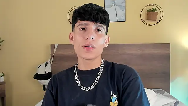 Angel eros  online show from February 14, 2026, 9:59 pm