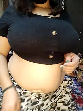 Snapshot of Sara_bab chatting on February 8, 2026, 1:31 pm Sara bab online show from February 8, 2026, 1:31 pm