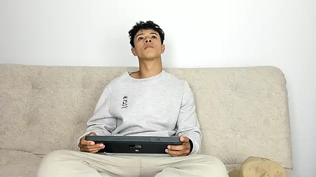  Alex Colton online show from February 16, 2026, 11:13 pm