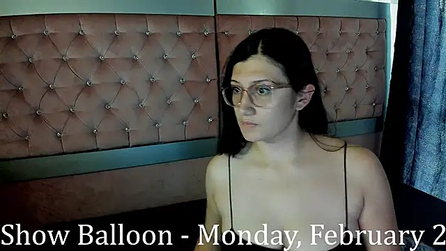 Sweett Dominik online show from February 2, 2026, 8:08 pm