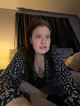 Snapshot of JulietteLatte chatting on February 1, 2026, 2:32 am JulietteLatte online show from February 1, 2026, 2:32 am