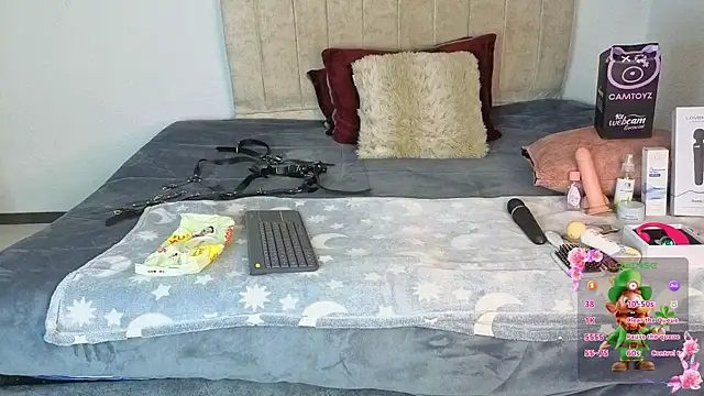 Petite pepper online show from March 18, 2026, 12:41 pm