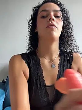 Snapshot of SirenStell0 chatting on February 24, 2026, 5:03 pm SirenStell0 online show from February 24, 2026, 5:03 pm