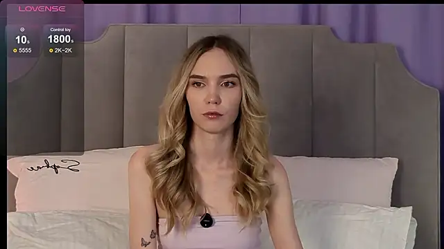 NikkiRyx online show from March 15, 2026, 3:19 pm