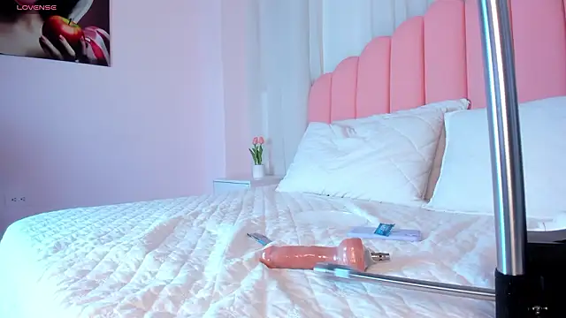 Snapshot of Naty_Rose23 chatting on February 25, 2026, 7:08 am Naty Rose23 online show from February 25, 2026, 7:08 am