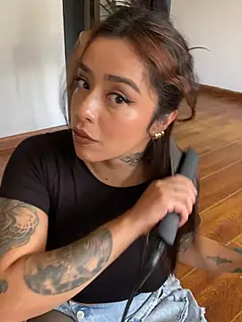 foxxy lover online show from April 18, 2026, 5:59 pm