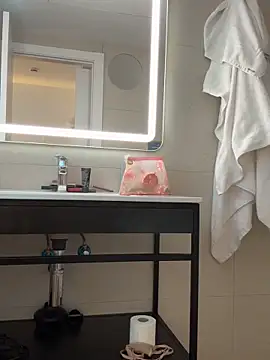 Snapshot of MelaFoxx chatting on February 18, 2026, 10:55 am MelaFoxx online show from February 18, 2026, 10:55 am