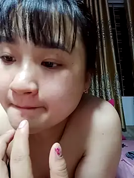 Snapshot of Emyeusexy88 chatting on March 1, 2026, 4:40 pm Emyeusexy88 online show from March 1, 2026, 4:40 pm