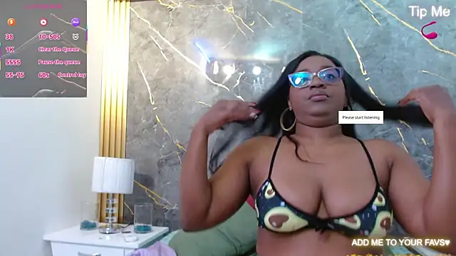 Snapshot of JORDAN_MOOR chatting on February 19, 2026, 7:44 pm JORDAN MOOR online show from February 19, 2026, 7:44 pm