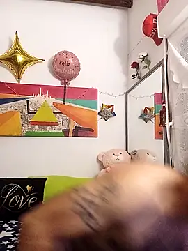 yoahotpetrafiery online show from March 19, 2026, 9:42 am