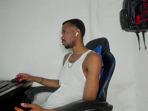Snapshot of Kofi_exotic_2 chatting on May 23, 2026, 10:09 pm Kofi exotic 2 online show from May 23, 2026, 10:09 pm