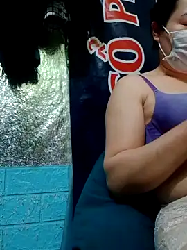 YIYI-502 online show from February 27, 2026, 2:50 pm