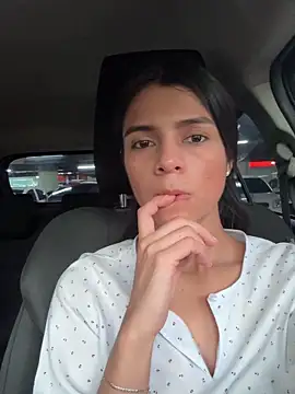 Snapshot of EvaMiranda chatting on June 13, 2026, 7:23 pm EvaMiranda online show from June 13, 2026, 7:23 pm