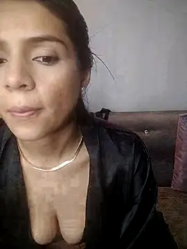 EvaMiranda online show from March 26, 2026, 2:43 am