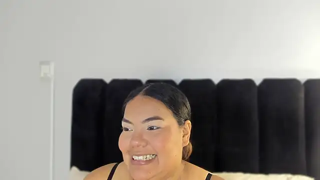 Amaranoir- online show from February 19, 2026, 4:09 am