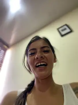 Esperanza GS online show from February 27, 2026, 1:33 pm