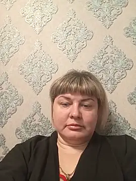 KristinaLowq online show from February 9, 2026, 4:27 pm