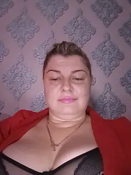 KristinaLowq online show from May 25, 2026, 9:24 pm