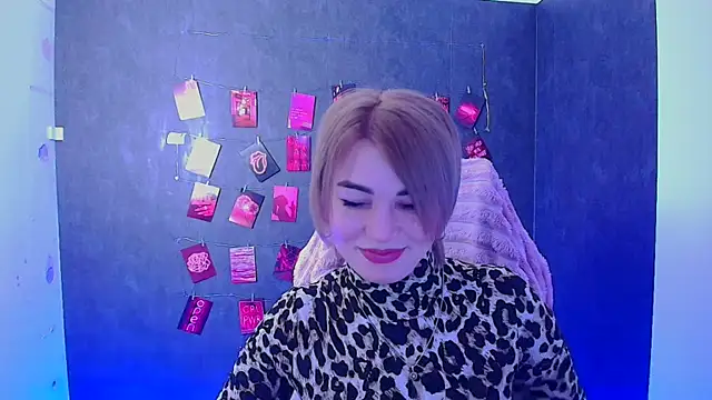 Snapshot of CuttieEmma chatting on February 3, 2026, 6:33 am CuttieEmma online show from February 3, 2026, 6:33 am