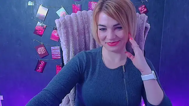 Snapshot of CuttieEmma chatting on April 29, 2026, 5:55 am CuttieEmma online show from April 29, 2026, 5:55 am