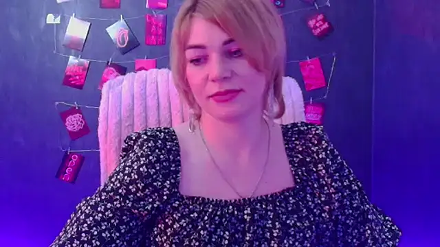 CuttieEmma online show from March 24, 2026, 7:03 pm