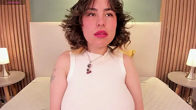 Kennya Rodriguez online show from January 21, 2025, 2:54 am