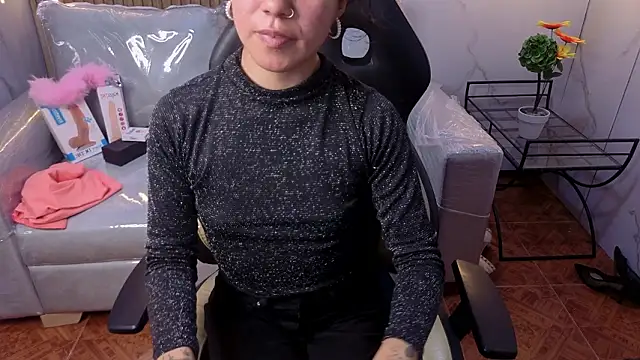 Lynn turner online show from February 11, 2026, 1:33 pm