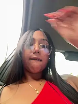 Snapshot of Lucianaaguzman chatting on February 18, 2026, 8:16 pm Lucianaaguzman online show from February 18, 2026, 8:16 pm