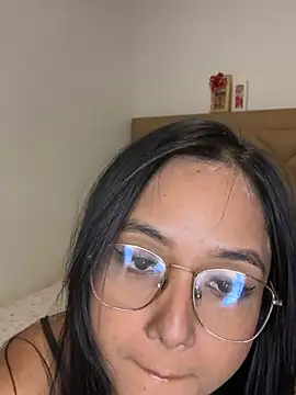 Snapshot of Lucianaaguzman chatting on February 20, 2026, 1:57 am Lucianaaguzman online show from February 20, 2026, 1:57 am