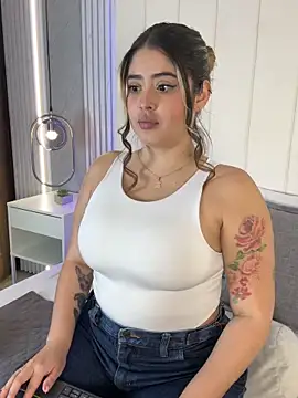 AlannaFoxx online show from February 16, 2026, 8:40 pm