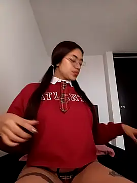 Snapshot of _ValentinaX_ chatting on February 14, 2026, 11:54 am ValentinaX online show from February 14, 2026, 11:54 am