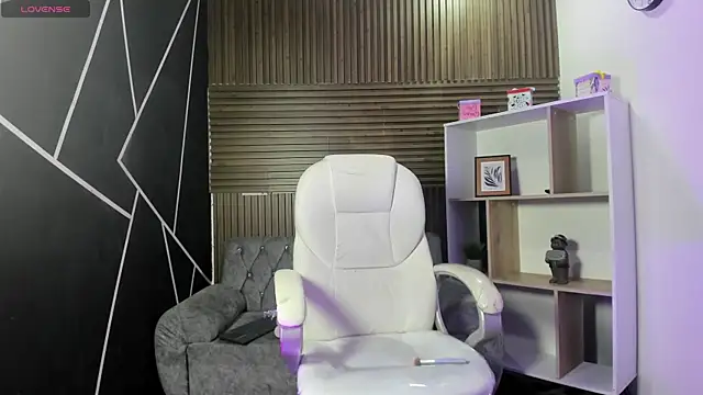 Snapshot of GemmaBrown chatting on February 10, 2026, 12:59 pm GemmaBrown online show from February 10, 2026, 12:59 pm