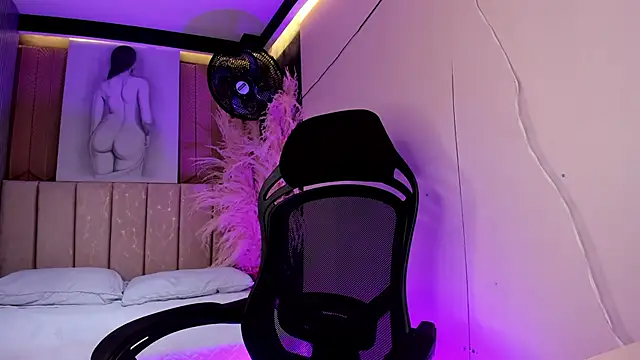 GemmaBrown online show from April 1, 2026, 1:41 pm