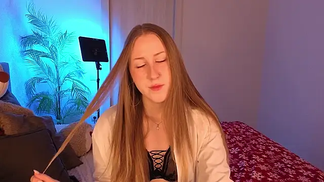 Snapshot of CassieReborn chatting on February 2, 2026, 9:58 pm CassieReborn online show from February 2, 2026, 9:58 pm