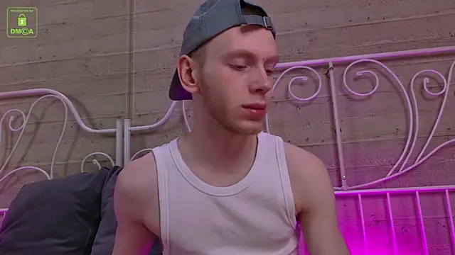 Snapshot of ZidNevil chatting on February 19, 2026, 10:23 am ZidNevil online show from February 19, 2026, 10:23 am