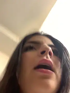 KarelyMitchel online show from April 4, 2026, 12:23 pm