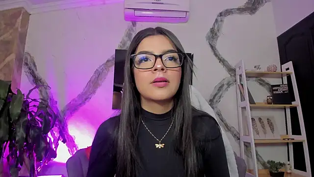 Snapshot of KarelyMitchel chatting on February 22, 2026, 1:35 pm KarelyMitchel online show from February 22, 2026, 1:35 pm