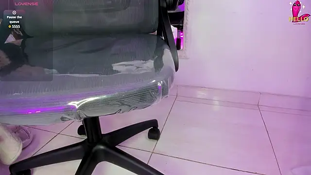 KarelyMitchel online show from March 25, 2026, 12:26 pm