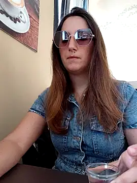 Snapshot of Alexdevil92 chatting on May 30, 2026, 8:20 am Alexdevil92 online show from May 30, 2026, 8:20 am