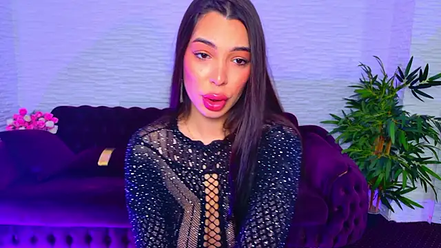 MollyDolley online show from February 23, 2026, 8:20 pm