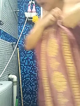 Snapshot of Dree4i20 chatting on February 18, 2026, 12:56 pm Dree4i20 online show from February 18, 2026, 12:56 pm